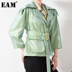 [EAM] Loose Fit Green Pocket Spliit Bandage Short Jacket New Lapel Long Sleeve Women Coat Fashion Tide Spring 2020 JH58206